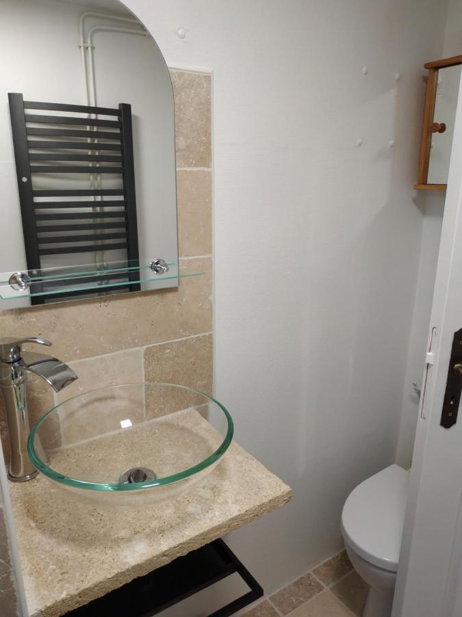 Milhaud Appart 28M2 Avec Jardin Et Parking Prives, Chambre Separee المظهر الخارجي الصورة